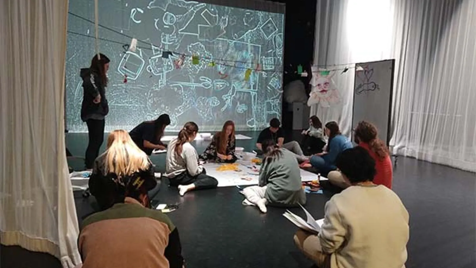 Students learning in motion lab classroom