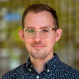 Headshot of Kris Roberts